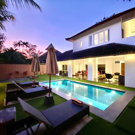 Villa Julia | Heart Of Seminyak | 350M Beach Exterior foto